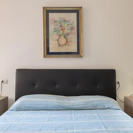 Ac, Seaside Gallipoli