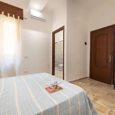 Ac, Seaside Apartment *